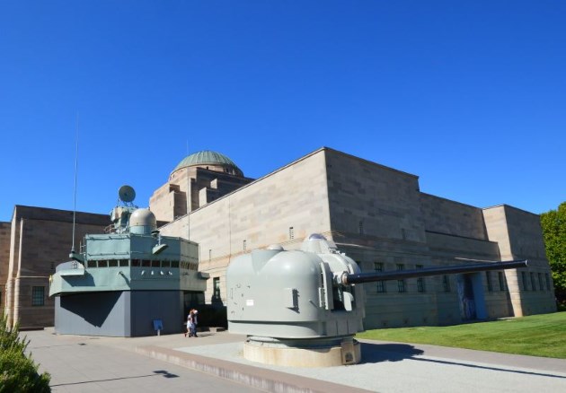 The Bridge and a 5inch Gun from the HMAS Brisbane at the Australian War Memorial Museum