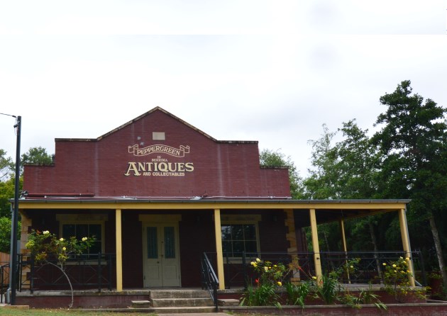 Antique Shops, Great Places to Eat and More at Berrima, NSW